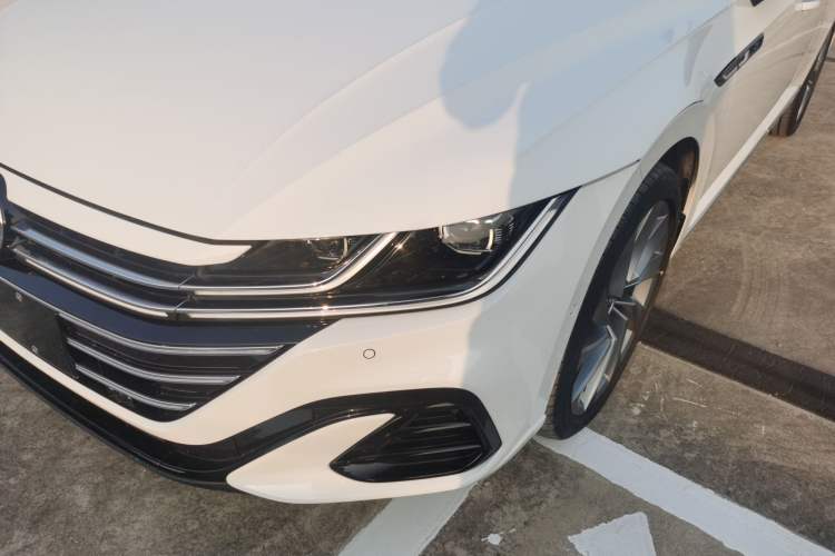 Used Volkswagen CC 2023 380TSI Striking Edition Left Front Headlight