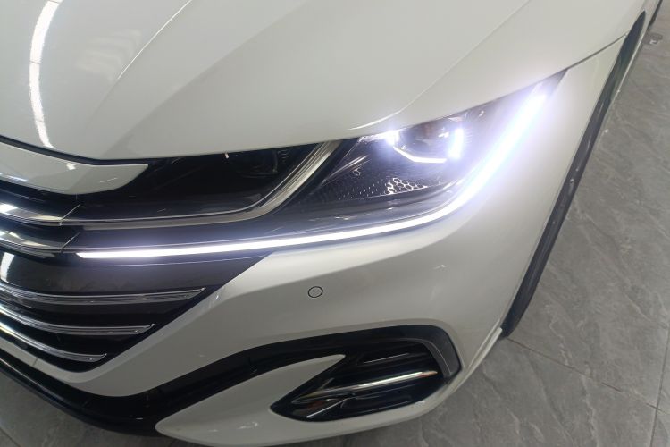 Used Volkswagen CC 2023 380TSI Striking Edition Left Front Headlight