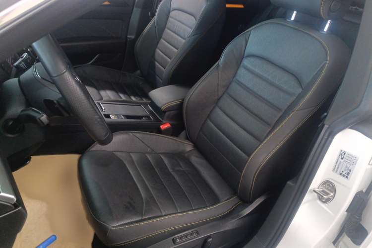 Used Volkswagen CC 2023 380TSI Striking Edition Left Front Seat