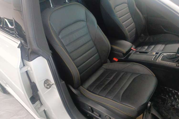 Used Volkswagen CC 2023 380TSI Striking Edition Right Front Seat