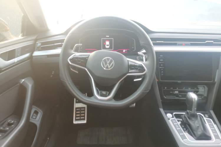 Used Volkswagen CC 2023 380TSI Striking Edition Steering Wheel
