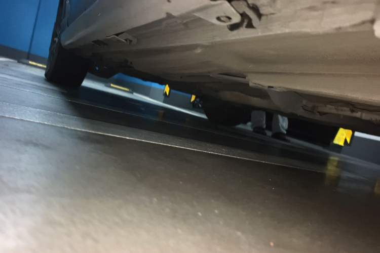 Used Volkswagen Cross Lavida 2014 1.4TSI DSG Chassis Front Right
