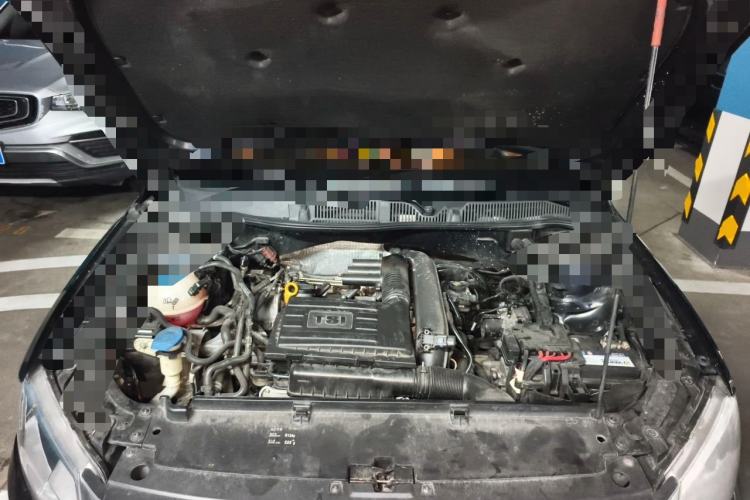 Used Volkswagen Cross Lavida 2014 1.4TSI DSG Engine Bay