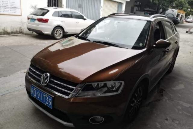 Used Volkswagen Cross Lavida 2014 1.4TSI DSG
