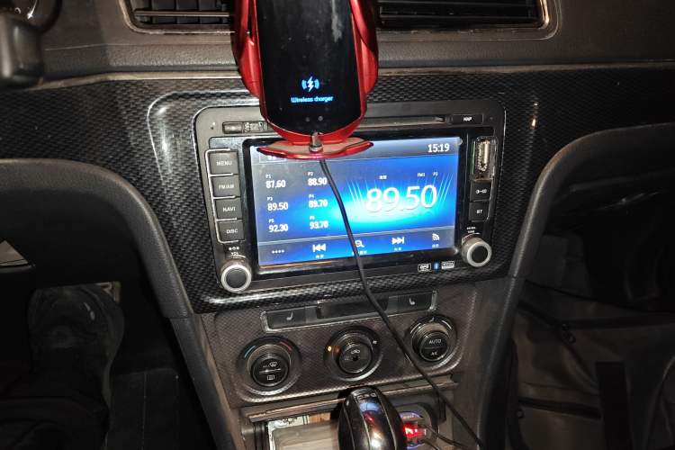 Used Volkswagen Cross Lavida 2014 1.4TSI DSG Audio And AC Panel