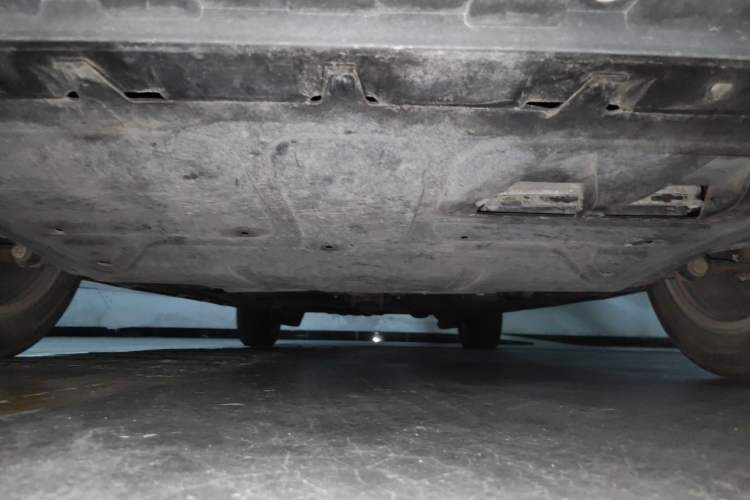 Used Volkswagen Cross Lavida 2014 1.6L Automatic Chassis Front