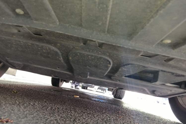 Used Volkswagen Cross Lavida 2014 1.6L Automatic Chassis Front
