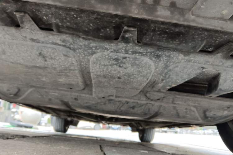 Used Volkswagen Cross Lavida 2014 1.6L Automatic Chassis Front