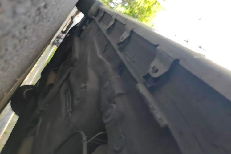 Used Volkswagen Cross Lavida 2014 1.6L Automatic Chassis Rear Left