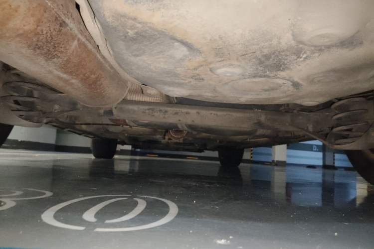 Used Volkswagen Cross Lavida 2014 1.6L Automatic Chassis Rear