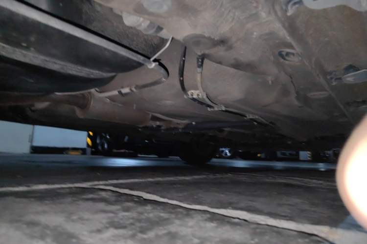 Used Volkswagen Cross Lavida 2014 1.6L Automatic Chassis Rear Right