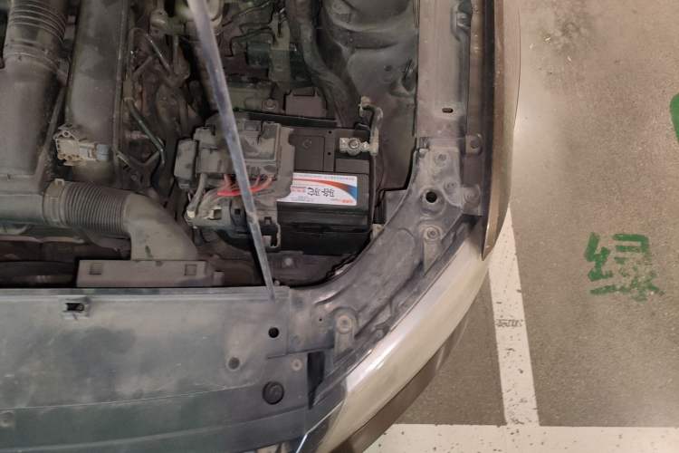 Used Volkswagen Cross Lavida 2014 1.4TSI DSG Engine Bay Left