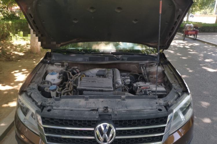 Used Volkswagen Cross Lavida 2014 1.4TSI DSG Engine Bay