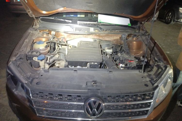 Used Volkswagen Cross Lavida 2014 1.6L Automatic Engine Bay