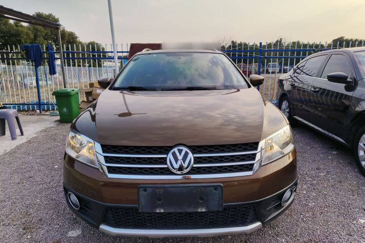 Used Volkswagen Cross Lavida 2014 1.4TSI DSG Exterior 1