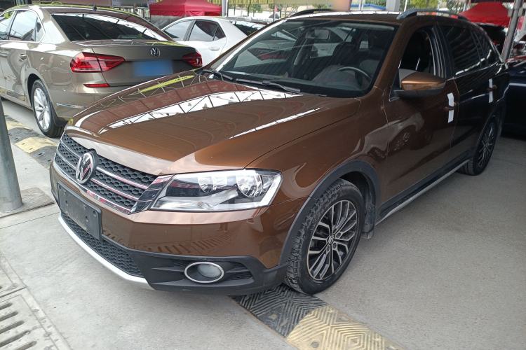 Used Volkswagen Cross Lavida 2014 1.4TSI DSG Exterior 3