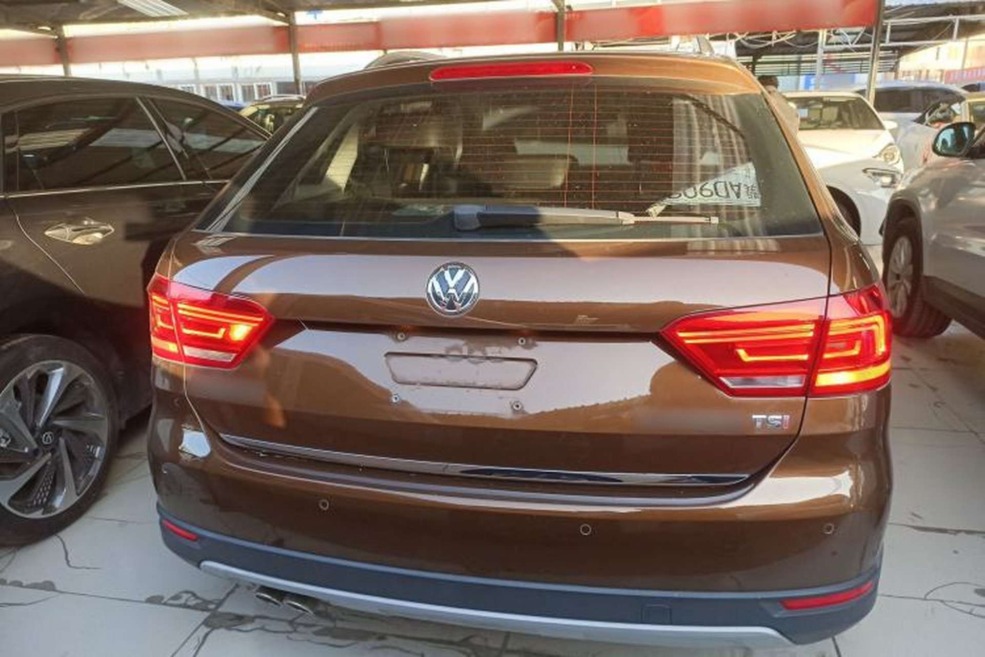 Used Volkswagen Cross Lavida 2014 1.4TSI DSG Exterior 4