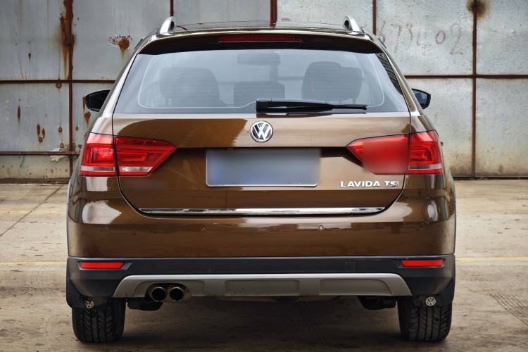 Used Volkswagen Cross Lavida 2014 1.4TSI DSG Exterior 5