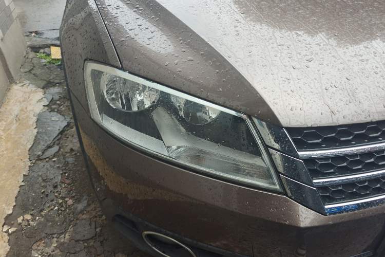 Used Volkswagen Cross Lavida 2014 1.4TSI DSG Exterior 6