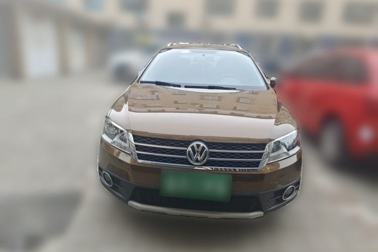 Used Volkswagen Cross Lavida 2014 1.6L Automatic Front
