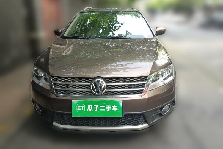 Used Volkswagen Cross Lavida 2014 1.6L Automatic Front