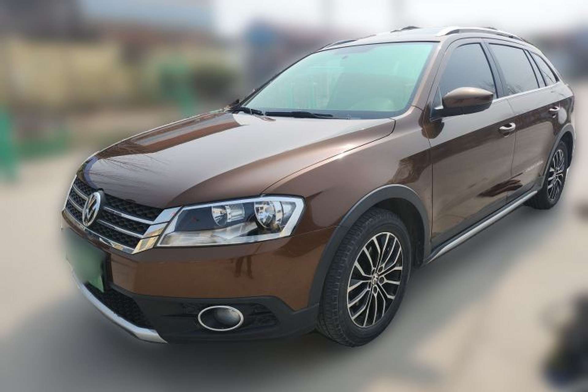 Used Volkswagen Cross Lavida 2014 1.4TSI DSG Front Left 45 Deg