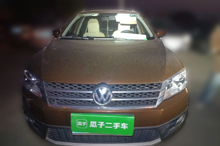 Used Volkswagen Cross Lavida 2014 1.6L Automatic Front