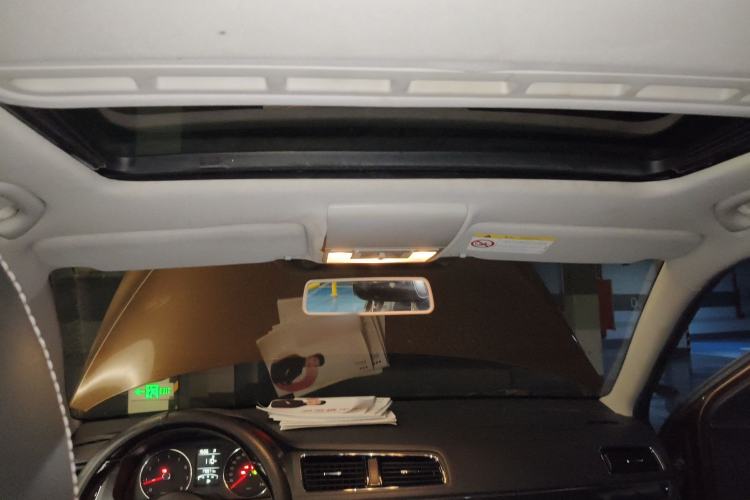 Used Volkswagen Cross Lavida 2014 1.6L Automatic Headliner