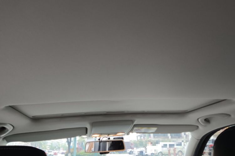 Used Volkswagen Cross Lavida 2014 1.6L Automatic Headliner
