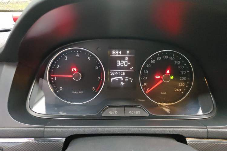 Used Volkswagen Cross Lavida 2014 1.4TSI DSG Instrument Cluster