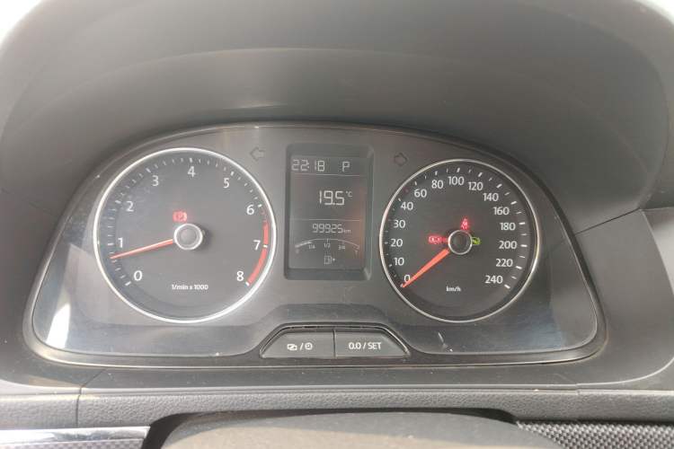 Used Volkswagen Cross Lavida 2014 1.4TSI DSG Instrument Cluster