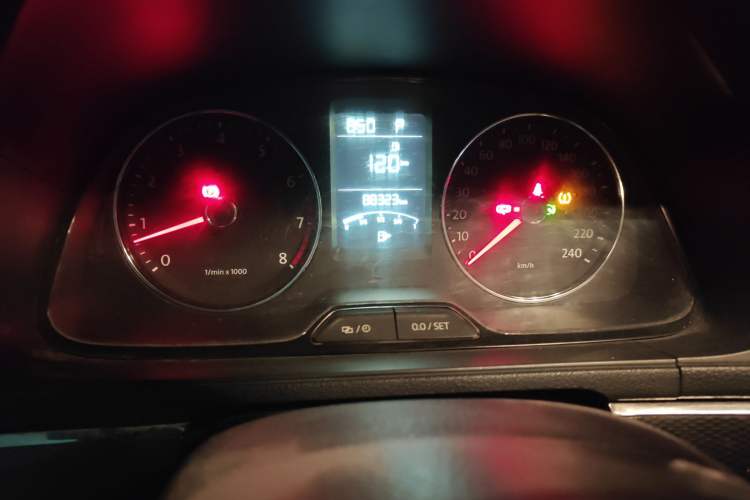 Used Volkswagen Cross Lavida 2014 1.4TSI DSG Instrument Cluster