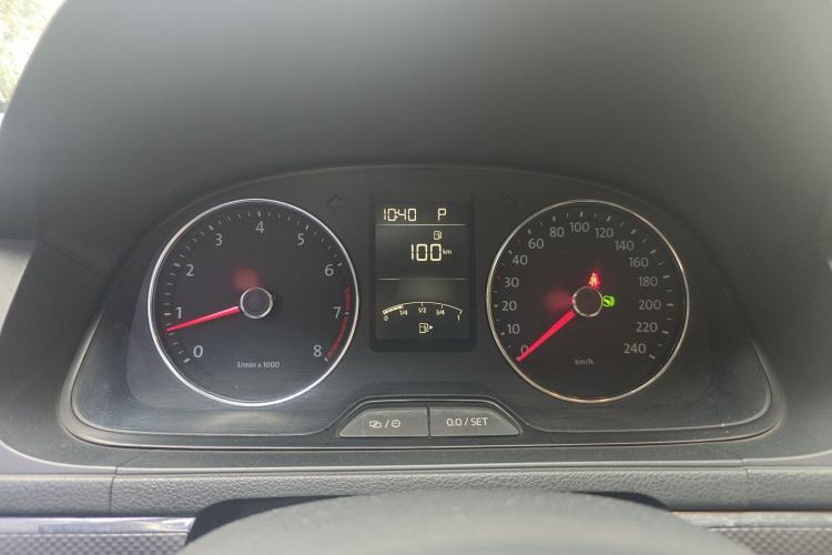 Used Volkswagen Cross Lavida 2014 1.4TSI DSG Instrument Cluster