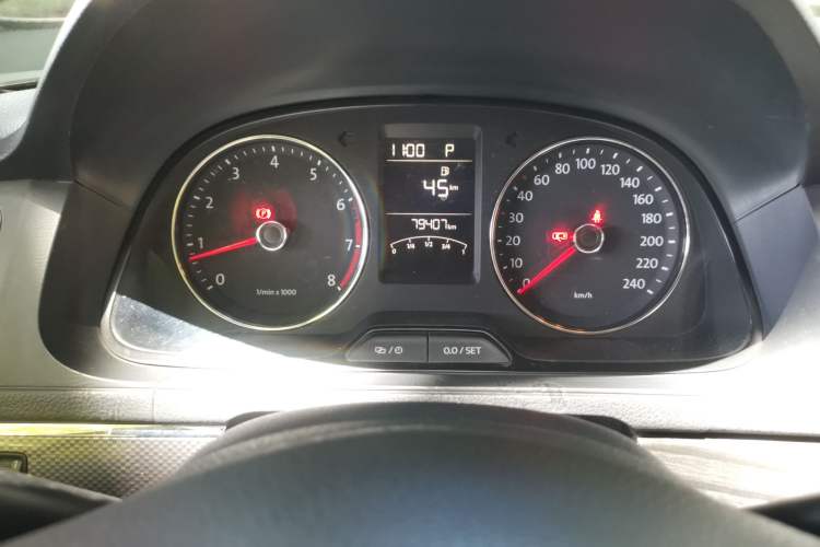 Used Volkswagen Cross Lavida 2014 1.4TSI DSG Instrument Cluster