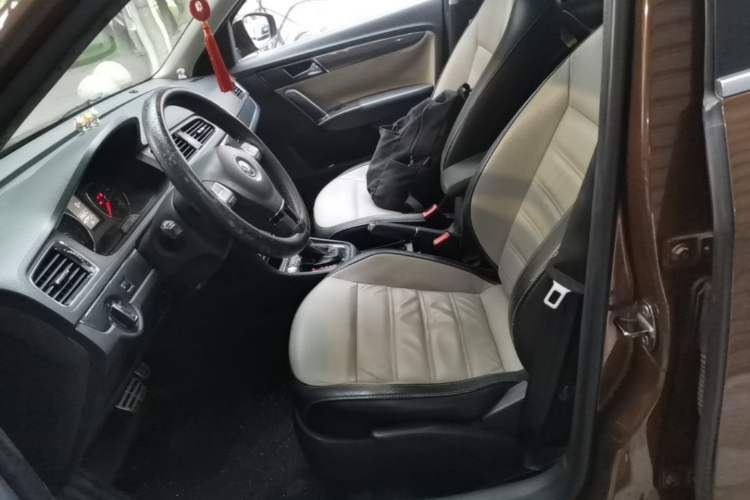 Used Volkswagen Cross Lavida 2014 1.4TSI DSG Left Front Seat