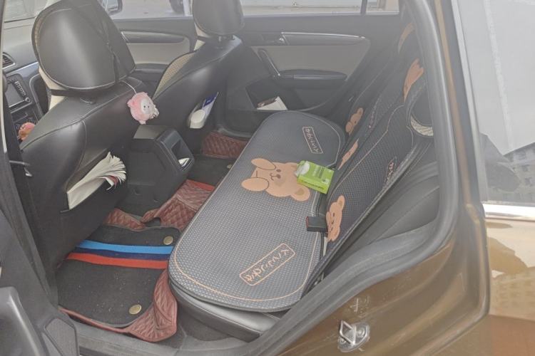 Used Volkswagen Cross Lavida 2014 1.6L Automatic Left Rear Seat