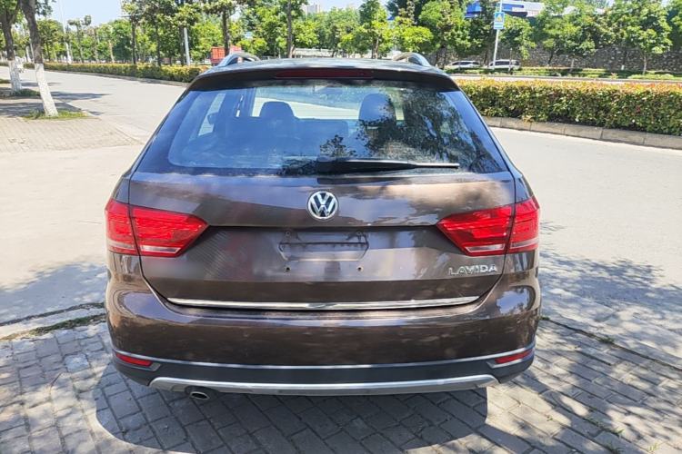 Used Volkswagen Cross Lavida 2014 1.6L Automatic Rear