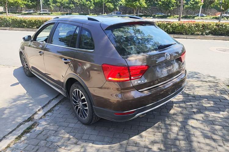 Used Volkswagen Cross Lavida 2014 1.6L Automatic Rear Left 45 Deg