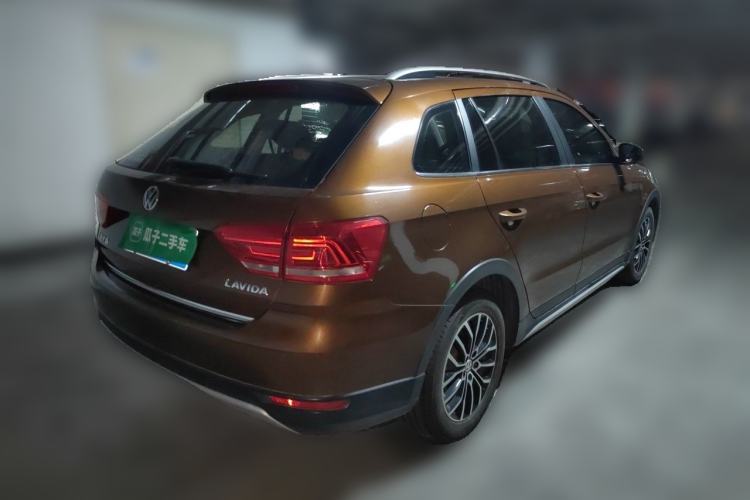 Used Volkswagen Cross Lavida 2014 1.6L Automatic Rear Right 45 Deg