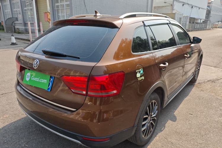 Used Volkswagen Cross Lavida 2014 1.4TSI DSG Rear Right 45 Deg