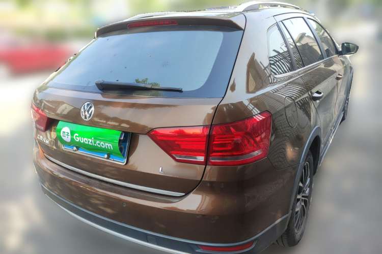 Used Volkswagen Cross Lavida 2014 1.6L Automatic Rear Right 45 Deg