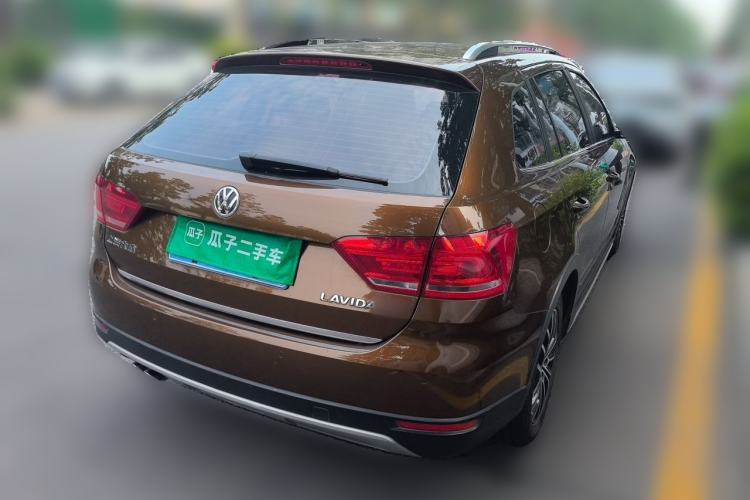 Used Volkswagen Cross Lavida 2014 1.4TSI DSG Rear Right 45 Deg