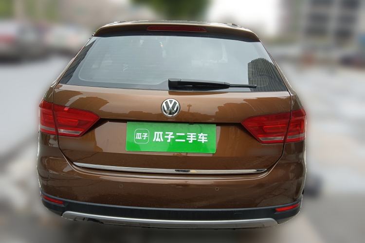 Used Volkswagen Cross Lavida 2014 1.6L Automatic Rear