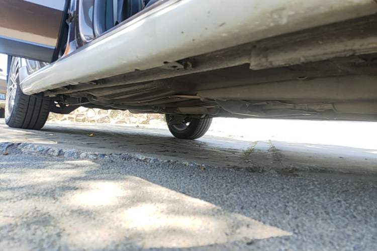 Used Volkswagen Cross Lavida 2014 1.6L Automatic Right Side Sill