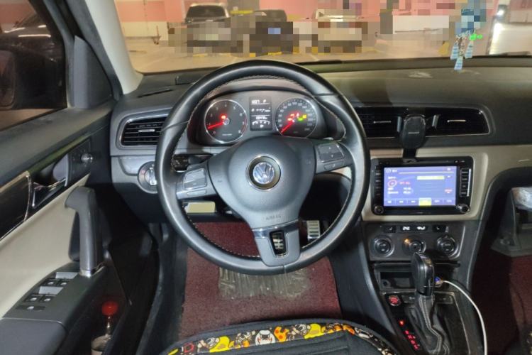 Used Volkswagen Cross Lavida 2014 1.4TSI DSG Steering Wheel