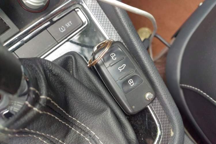 Used Volkswagen Cross Lavida 2014 1.4TSI DSG Vehicle Key
