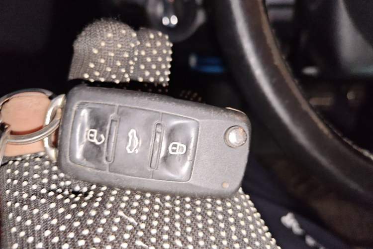 Used Volkswagen Cross Lavida 2014 1.4TSI DSG Vehicle Key