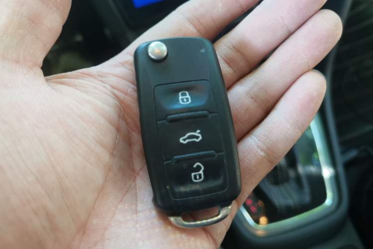 Used Volkswagen Cross Lavida 2014 1.4TSI DSG Vehicle Key