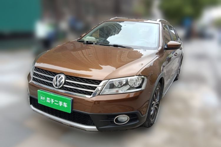 Used Volkswagen Cross Lavida 2014 1.6L Automatic Guazi used car, China used car export, Used car for sale, Used  cars, Cheapest cars for sale