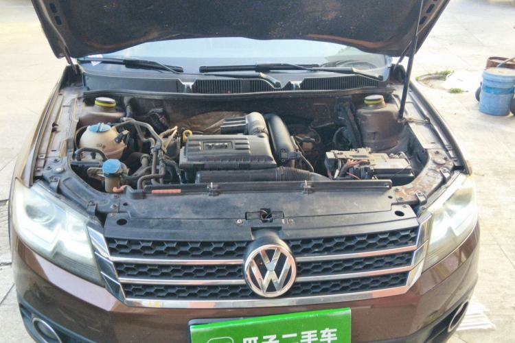 Used Volkswagen Cross Lavida 2014 1.4TSI DSG Engine Bay
